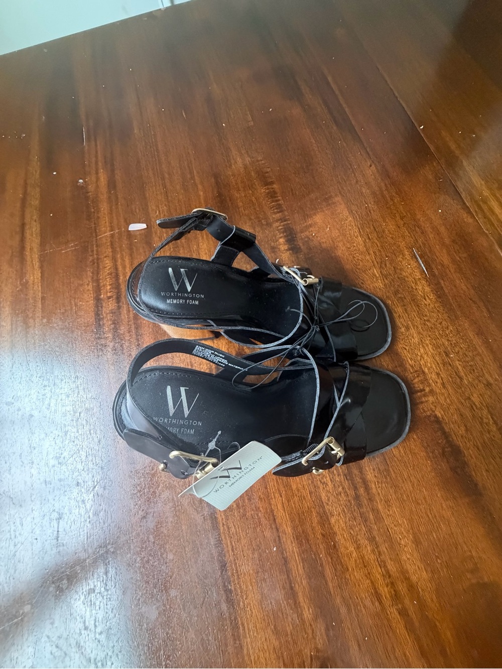 Worthington Rusk Black Sandals Women’s 6.5 Gold Block Heel Buckle NWT - Picture 2 of 4